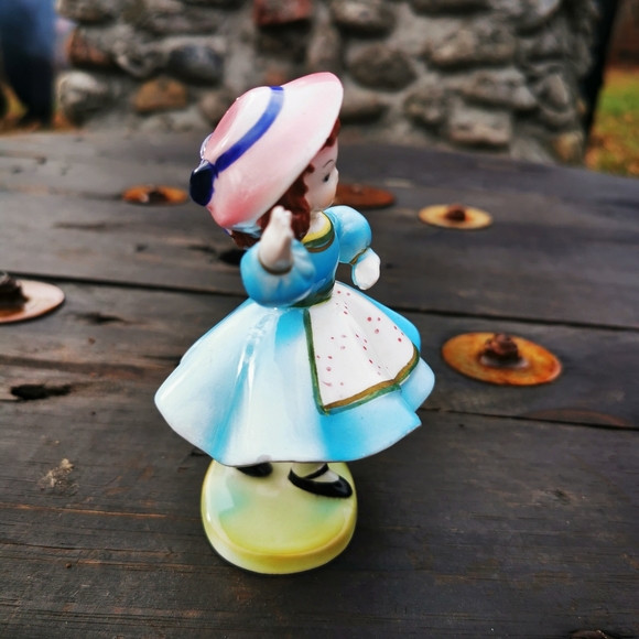 Vintage Japan Ceramic Waving Girl in Blue Dress Figurine - Picture 6 of 16